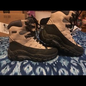 Cabelas dry plus boots